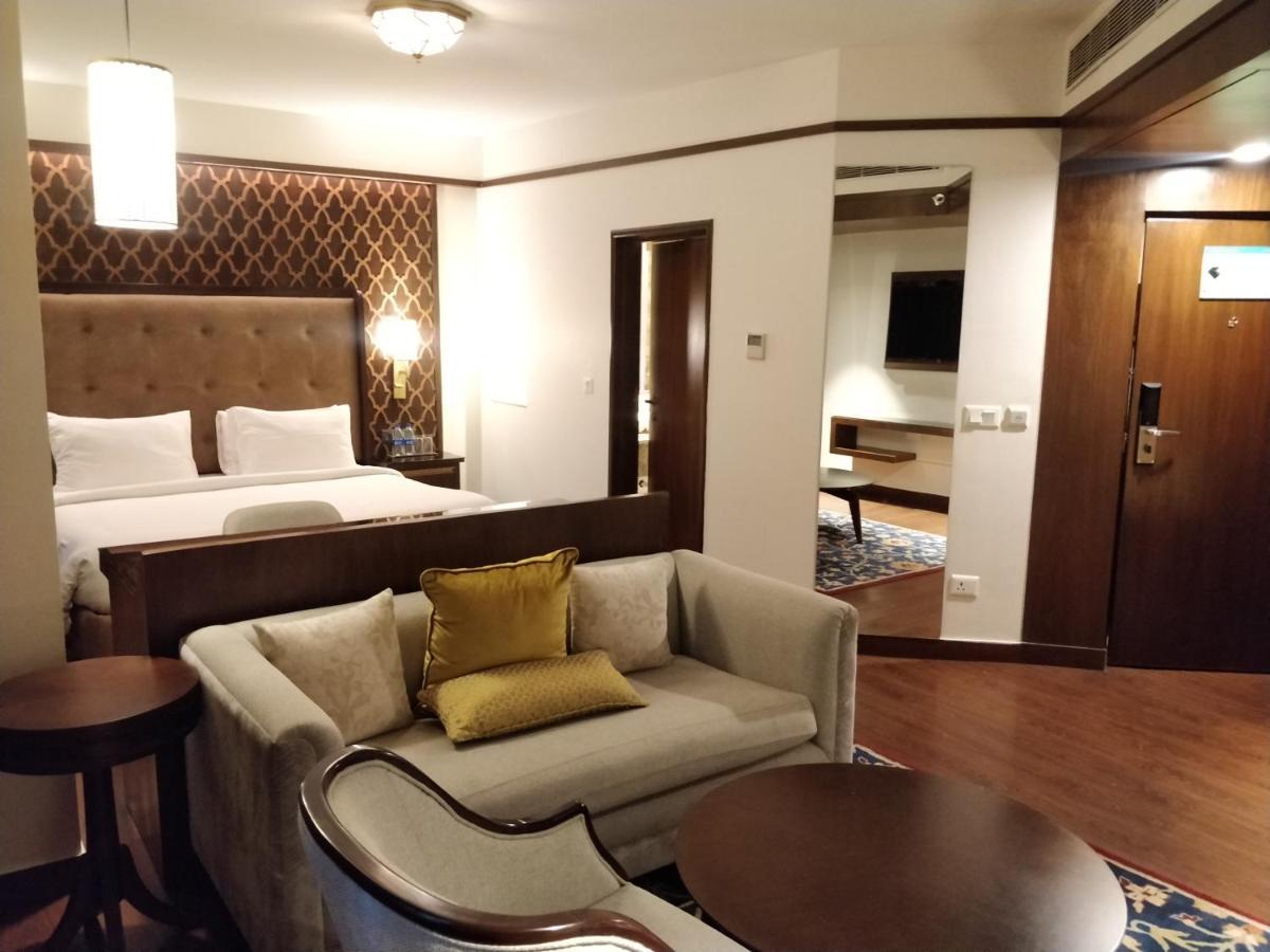 Radisson Golf Resort Pahalgām Kültér fotó